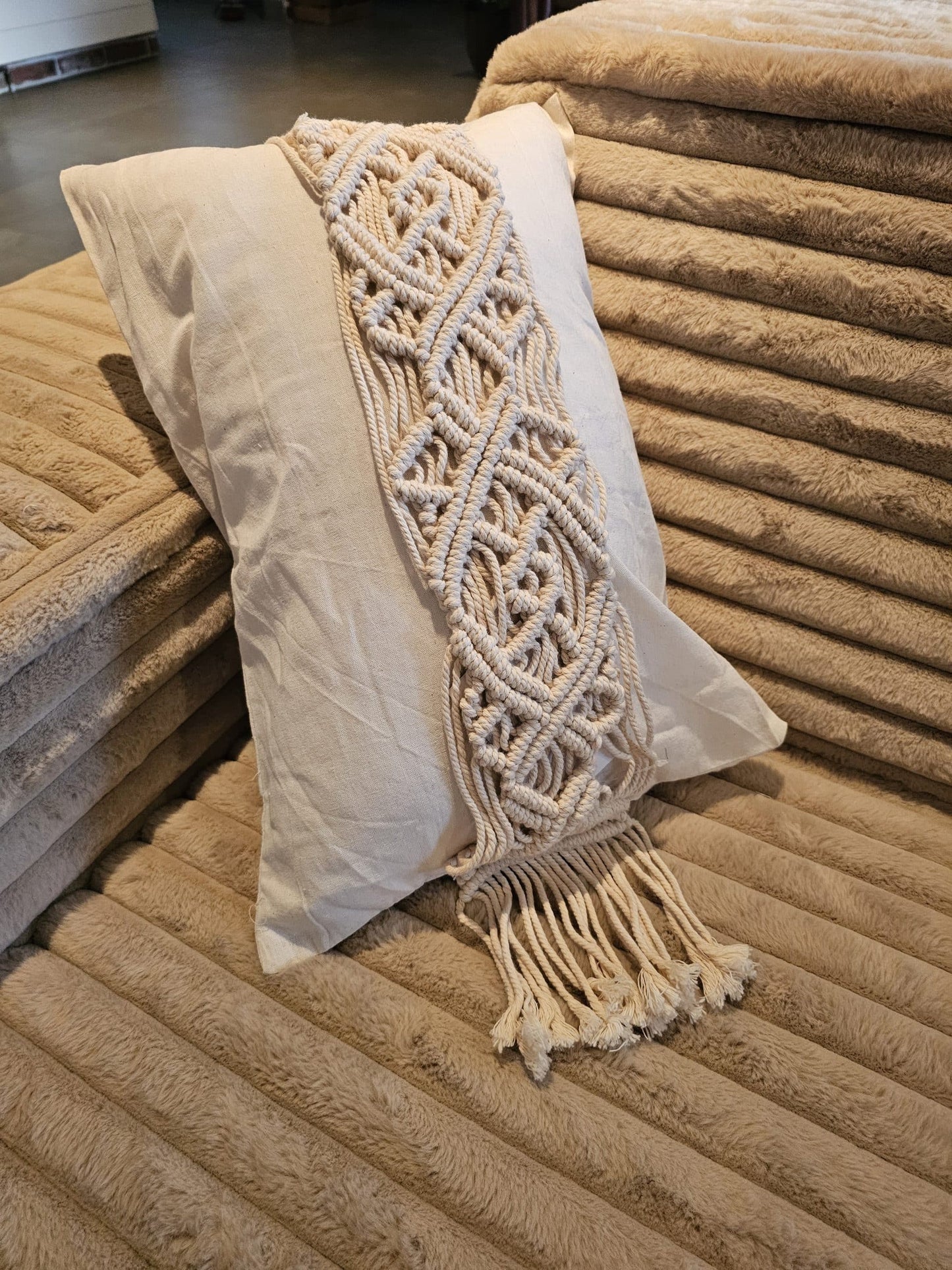 Pillow cover Model Domba 30x50cm