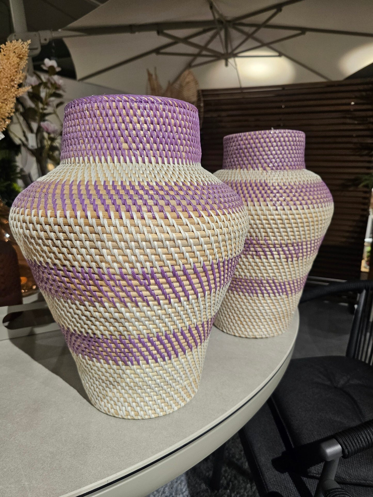 Rattan purple vase Model Sari