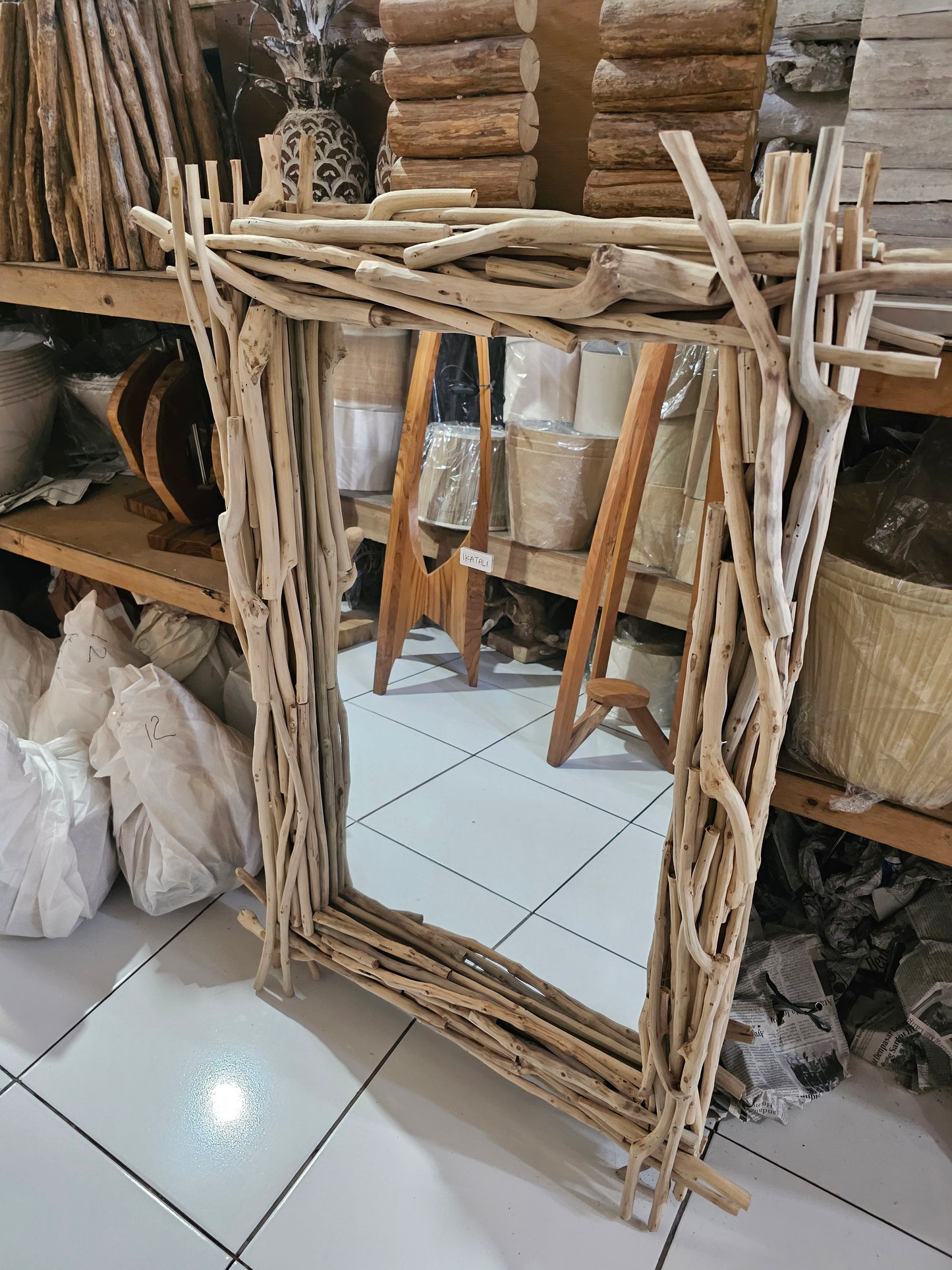 Wild twigs mirror 90x60cm. Model Ranting