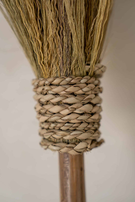 Deco stick Model Broom