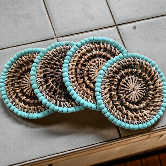 Posavasos con cuentas azules