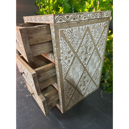 Mesa de noche modelo Habe