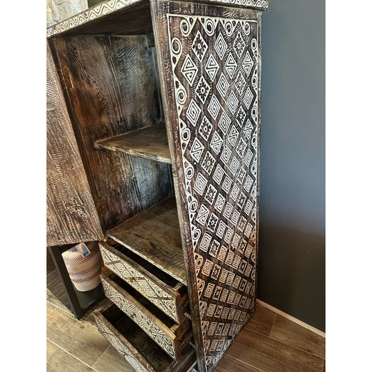 Cabinet with 3 drawers, Model Lemari