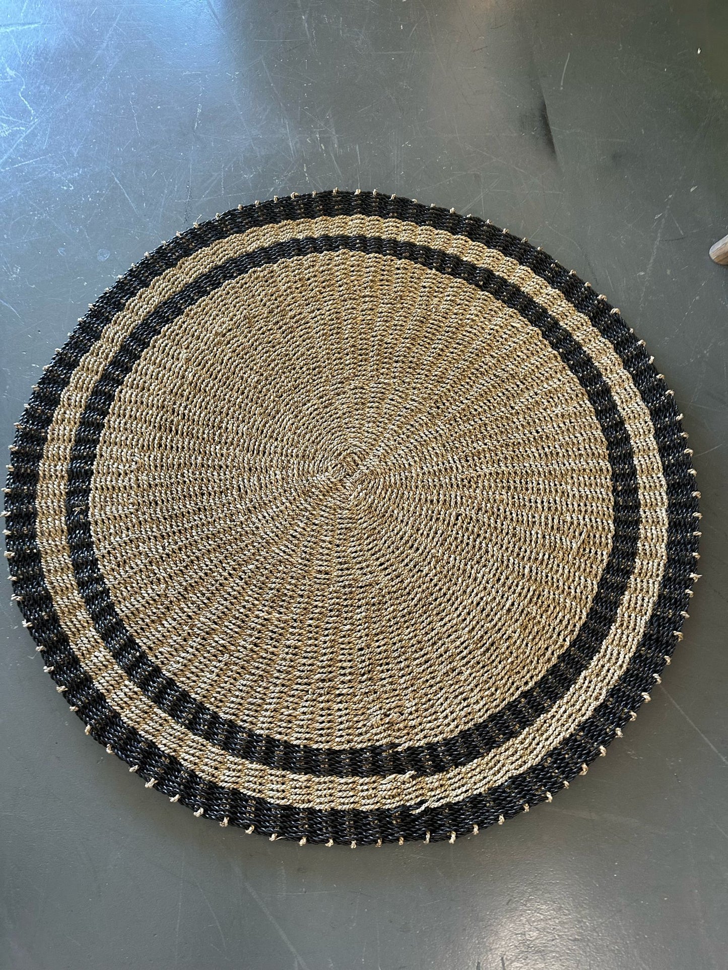 Round seagrass carpet 120cm Model Hitam