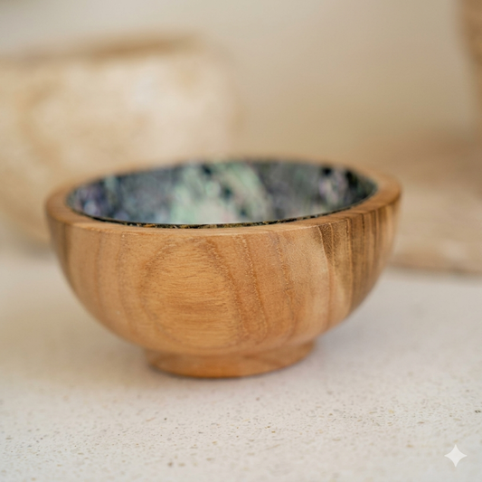 Wooden bowl with shell finish (small)