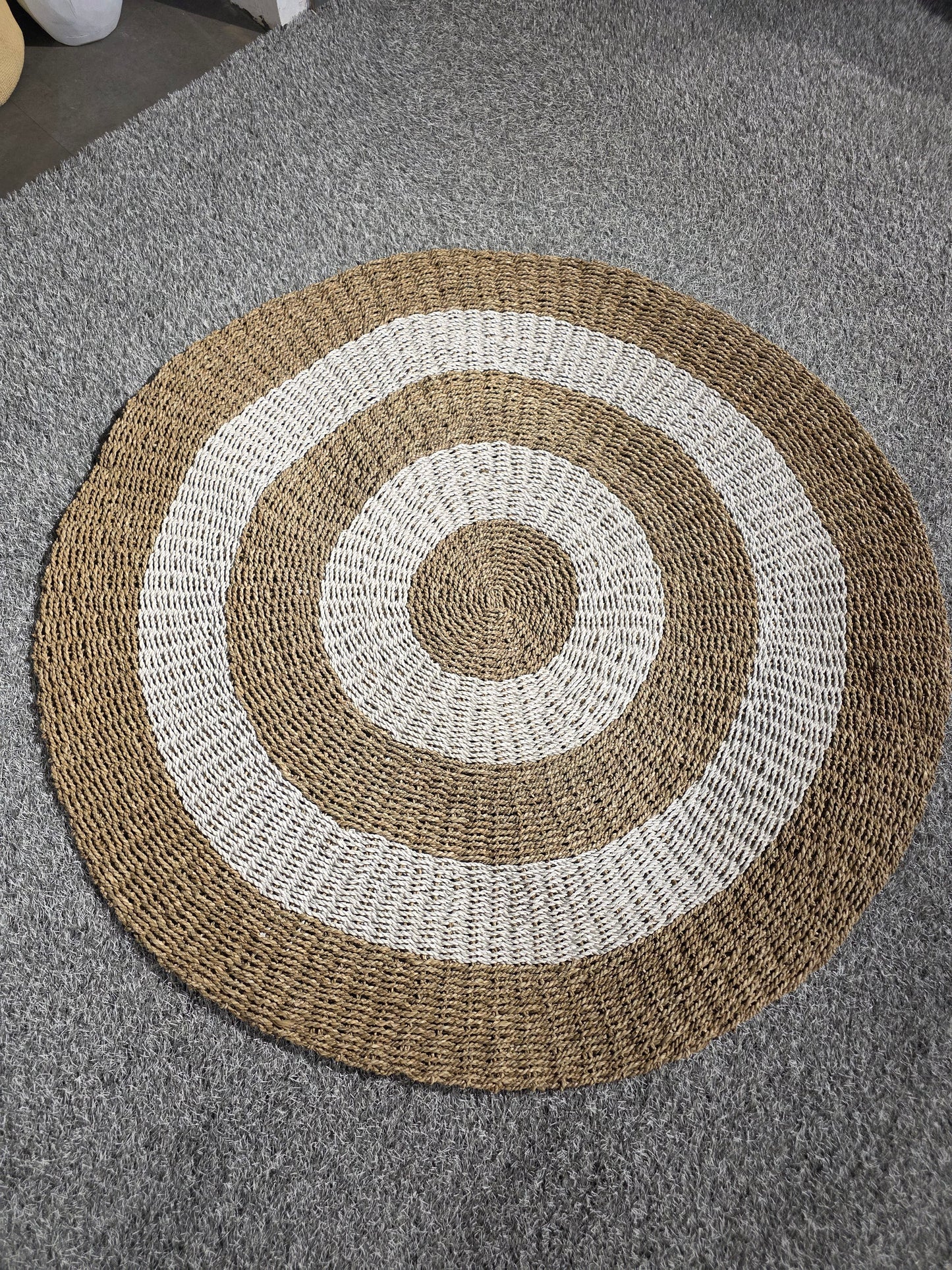 Round seagrass carpet 150cm Model Sekitar