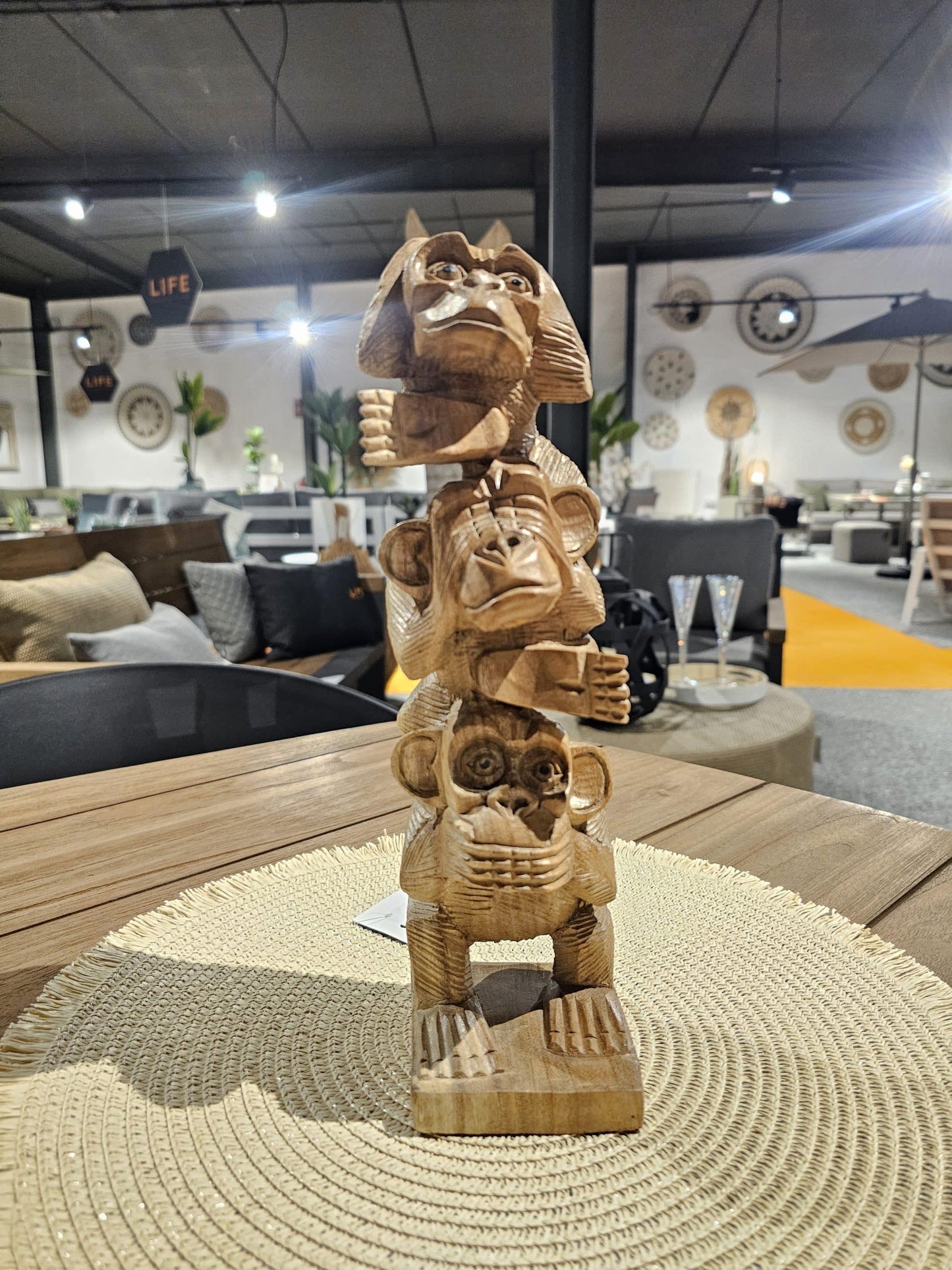 Sea no evil, hear no evil monkeys vertical