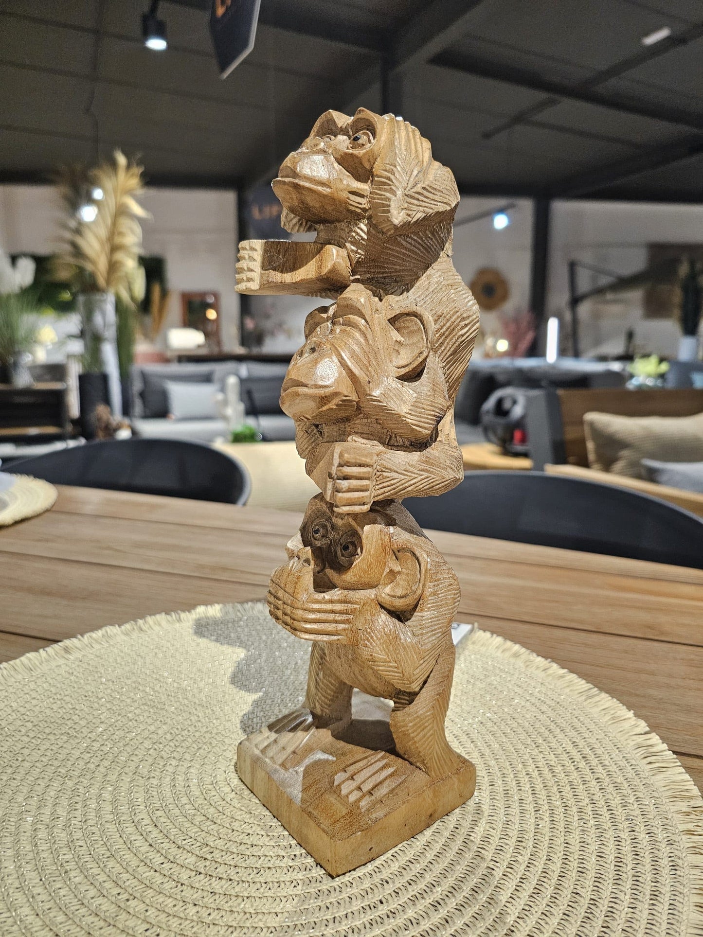 Sea no evil, hear no evil monkeys vertical