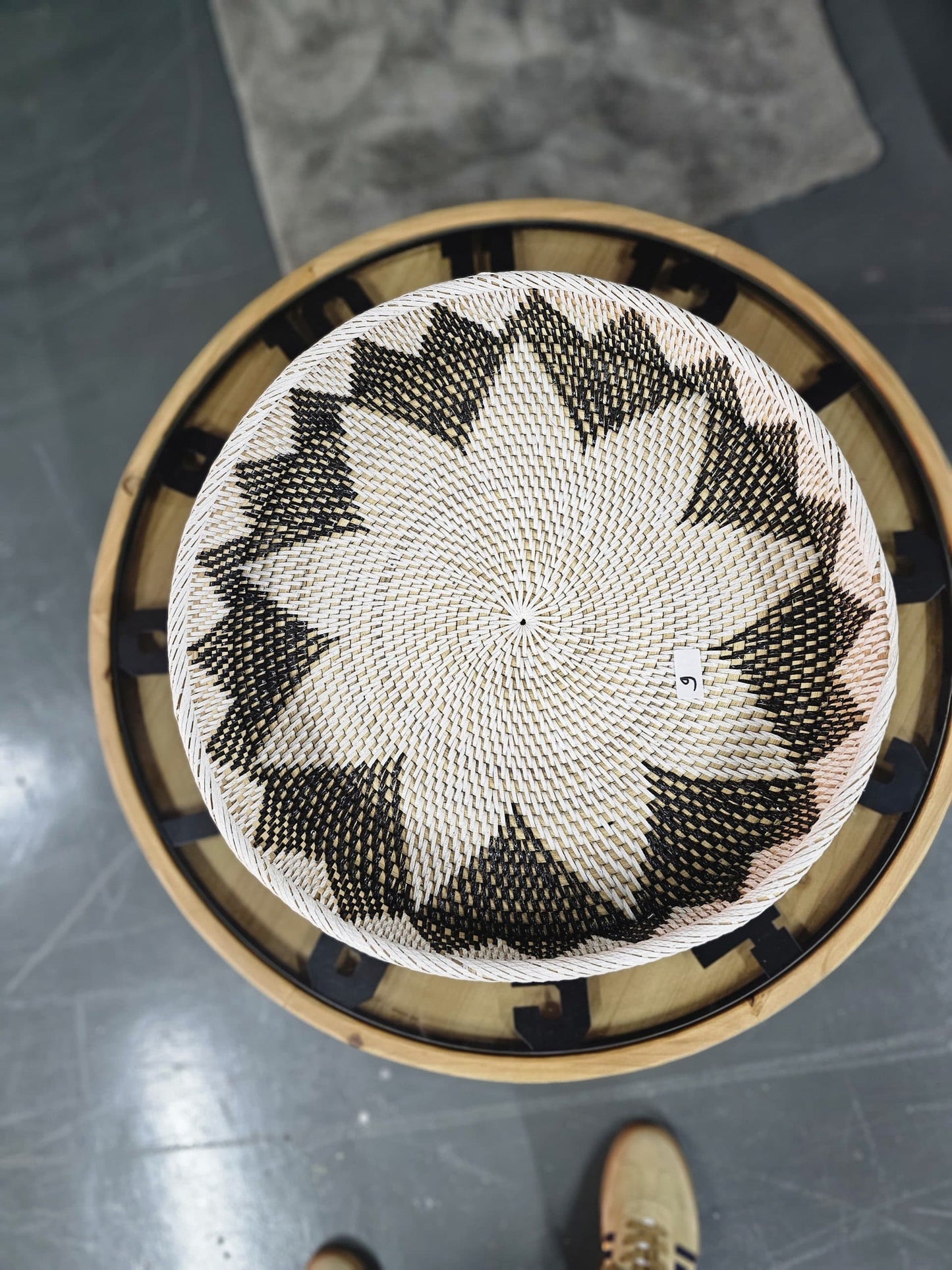 Raised bamboo tray table