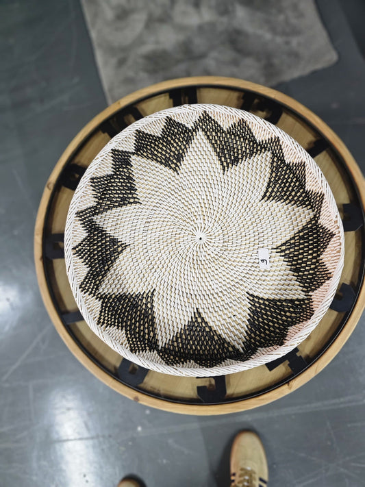 Raised bamboo tray table