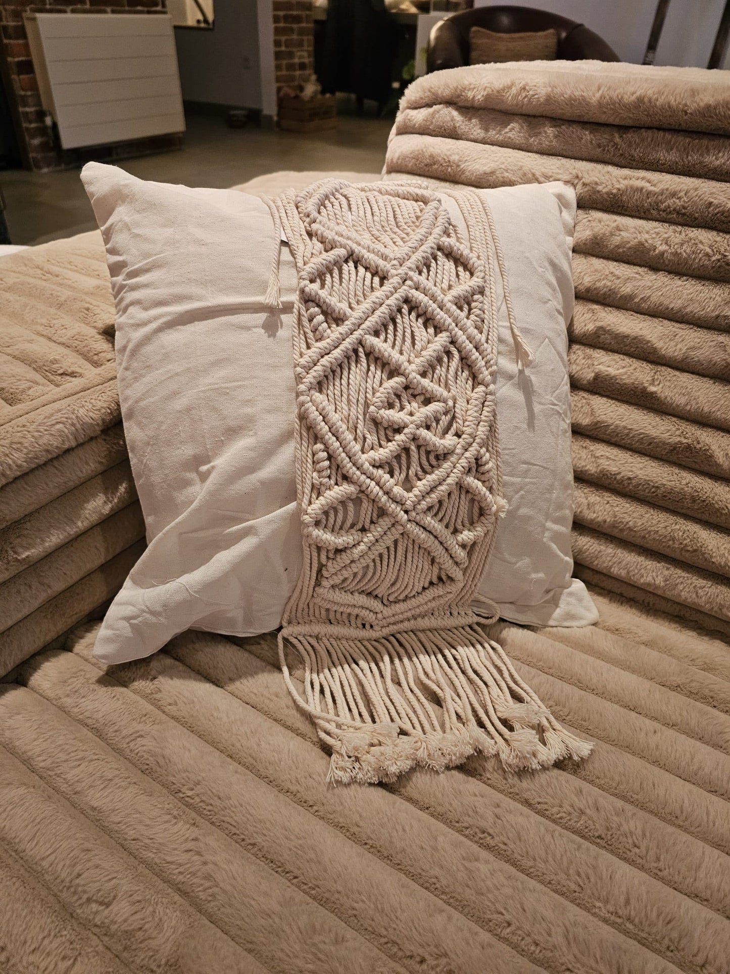 Pillow cover Model Penukal 40x40cm