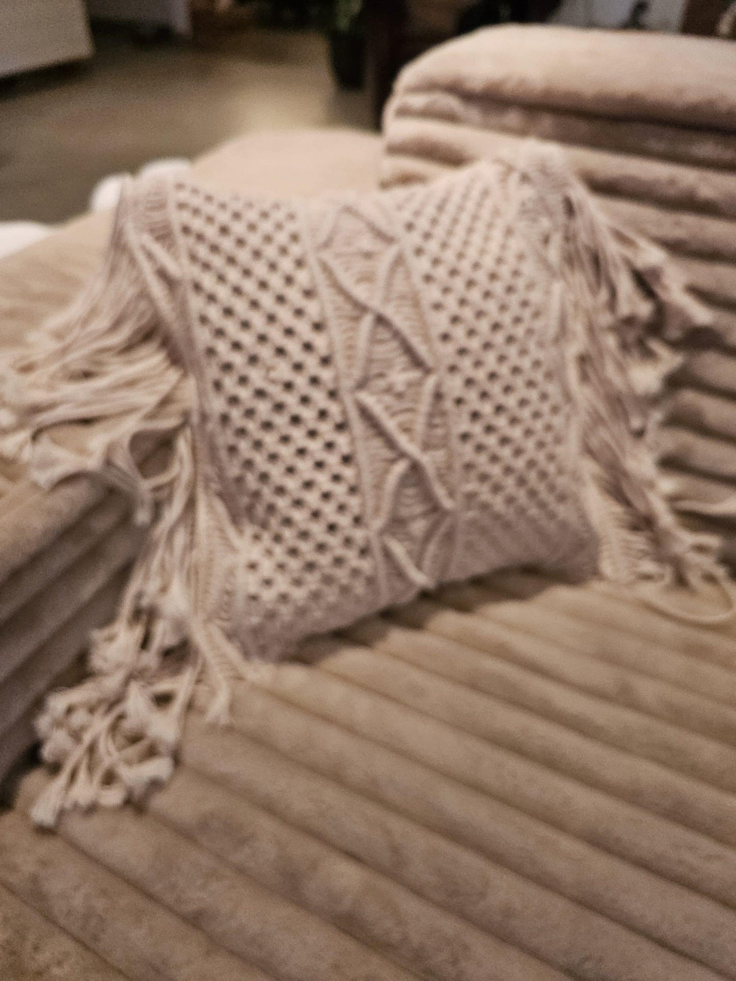 Pillow cover Model Parakan 40x40cm