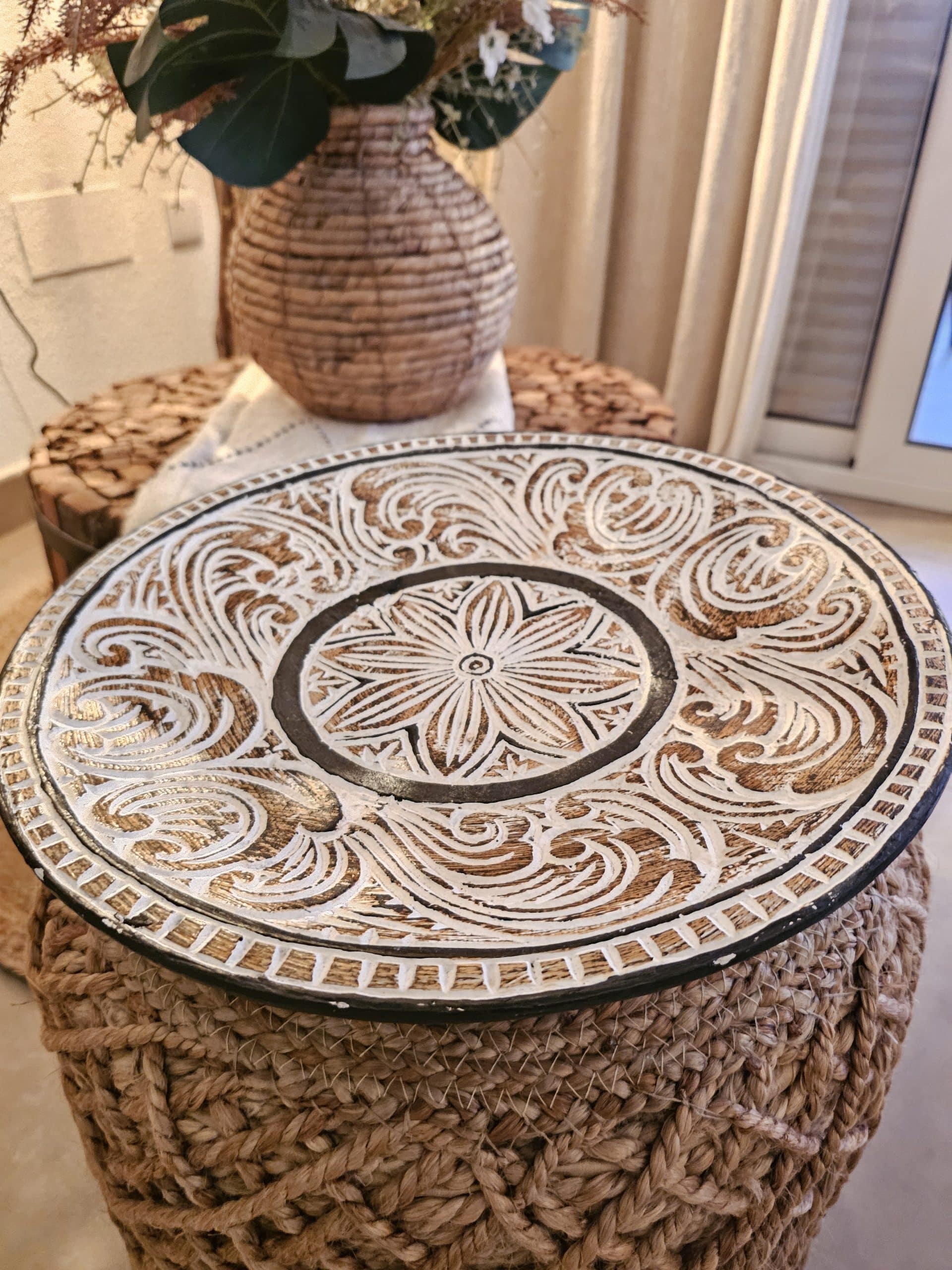 Handcarved Timor Plate Model Giri