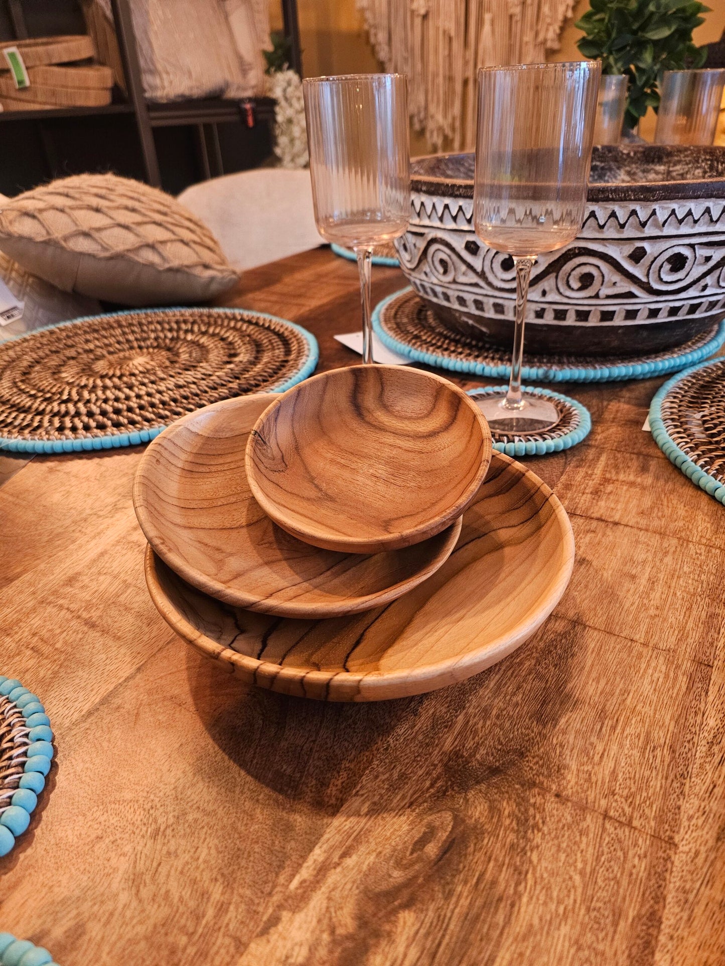 Set of 3 wooden plates