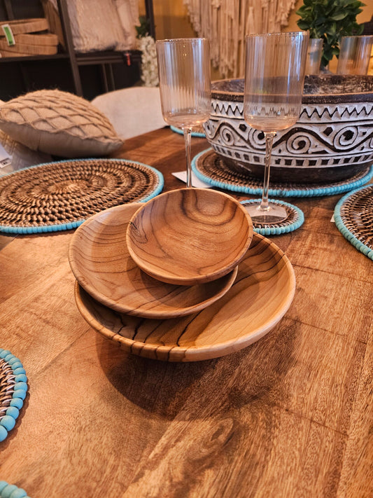 Set of 3 wooden plates