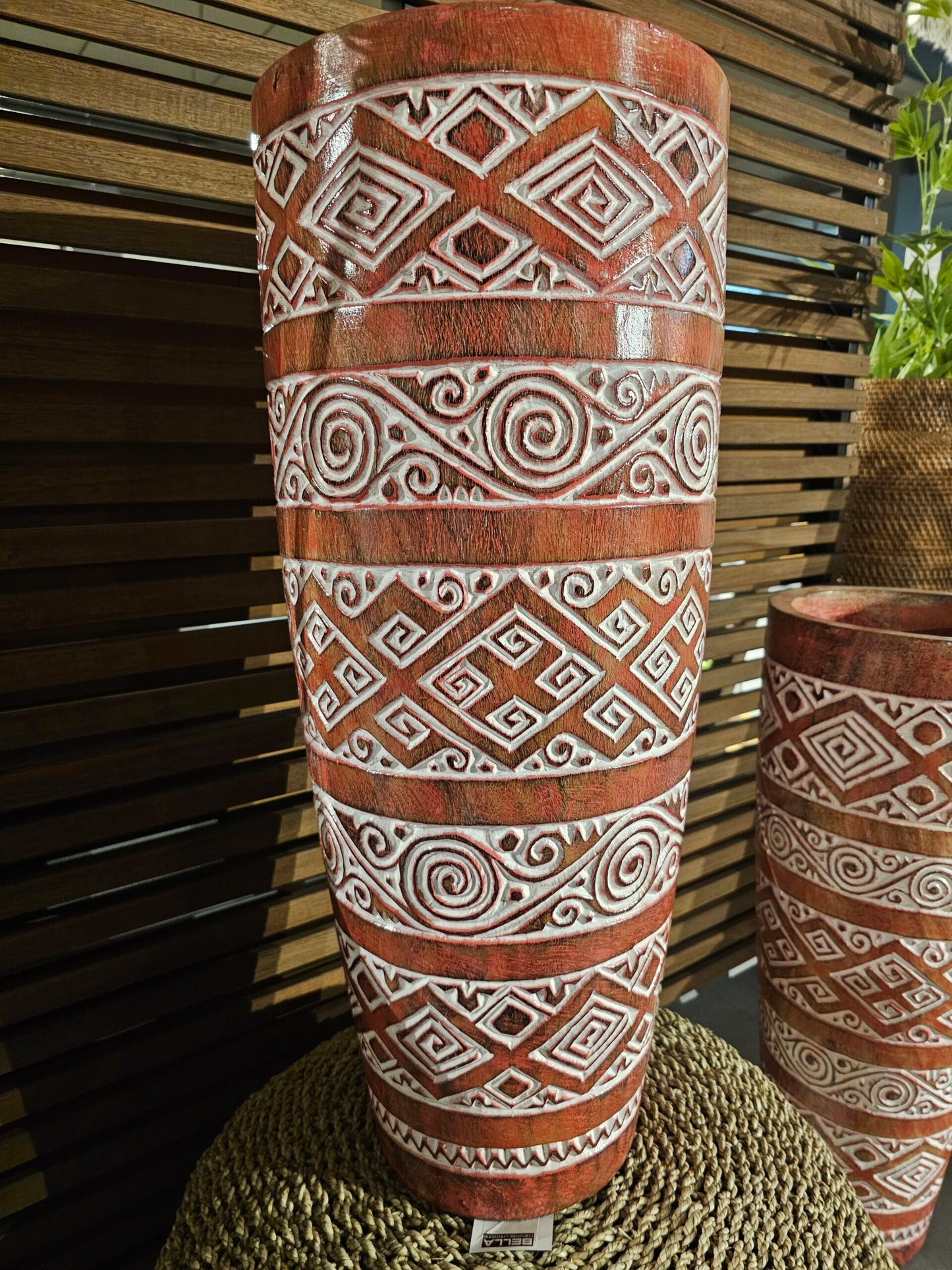 Wooden vase Model Menui