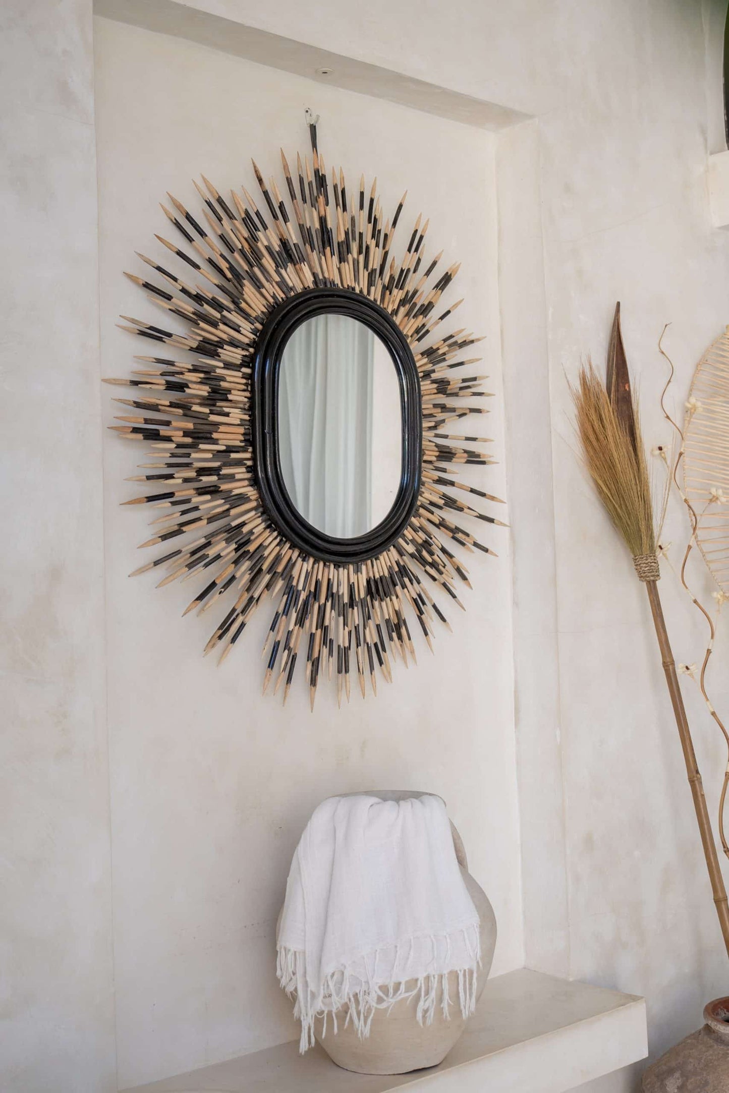 Exclusive wall mirror Model Landak