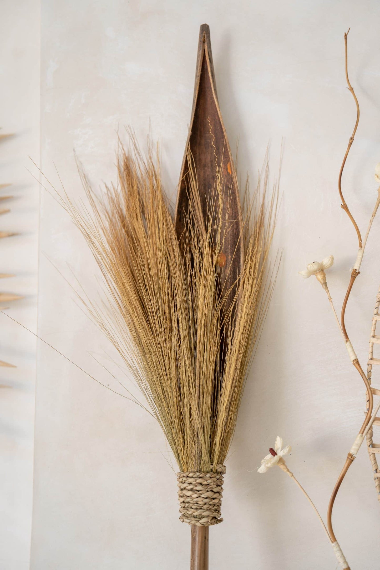 Deco stick Model Broom