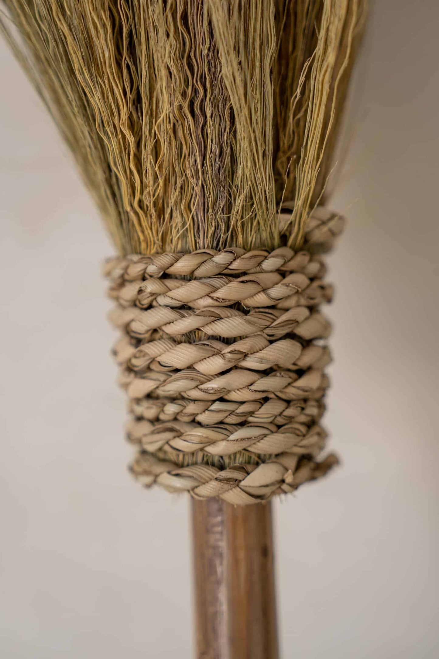 Deco stick Model Broom