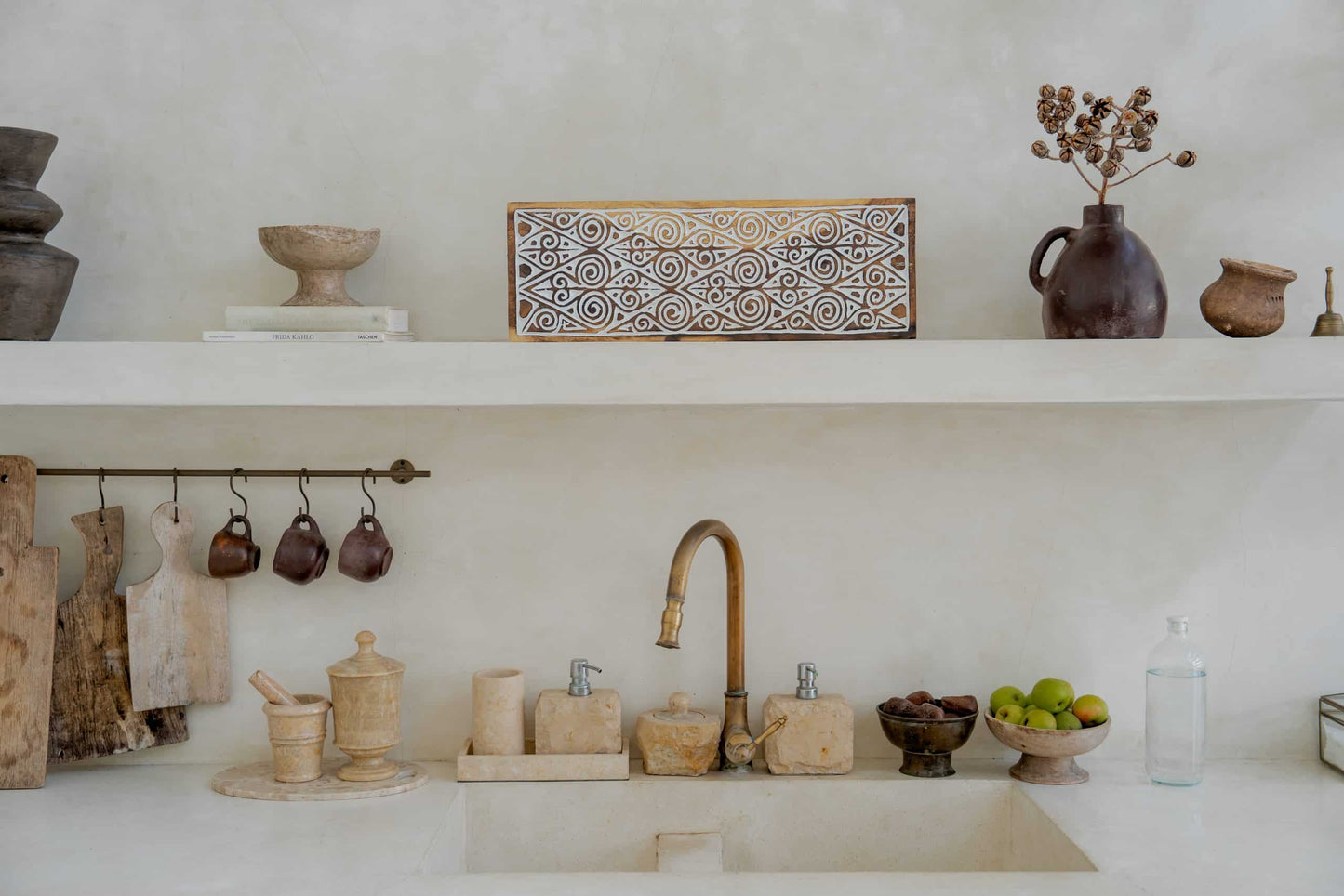 Coat rack / Wall decoration with wall mounting