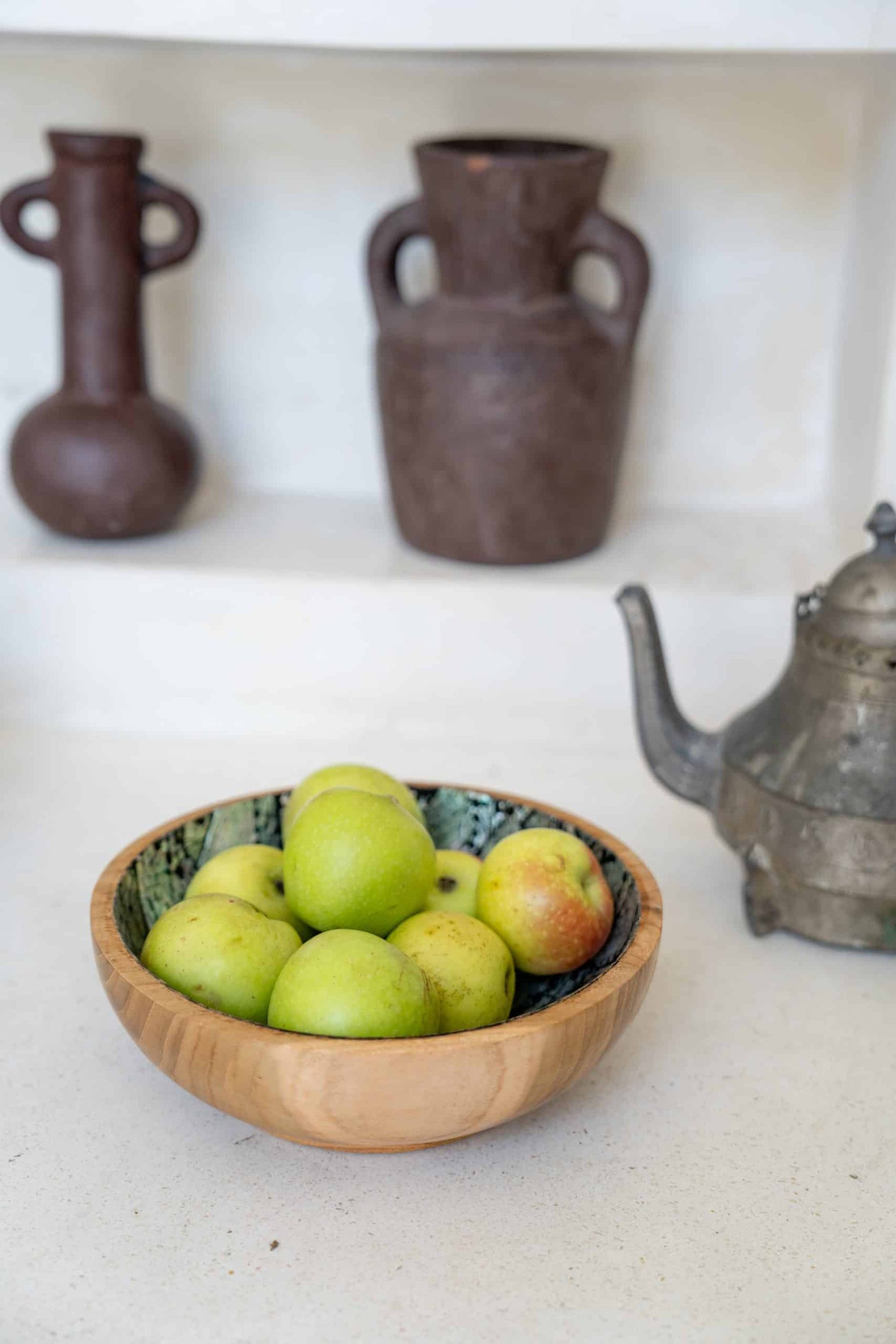 Wooden bowl with shell finish (large)