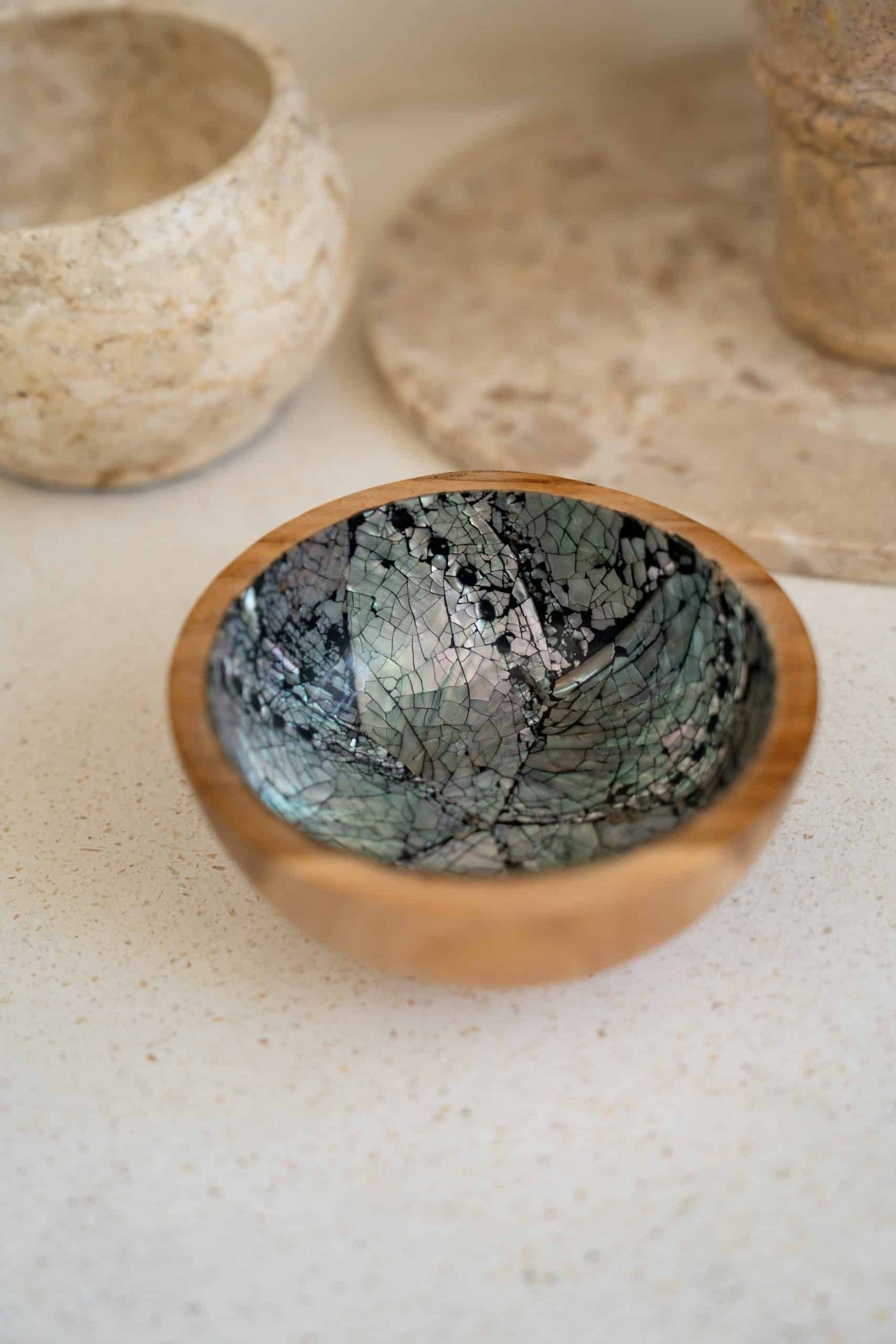 Wooden bowl with shell finish (small)