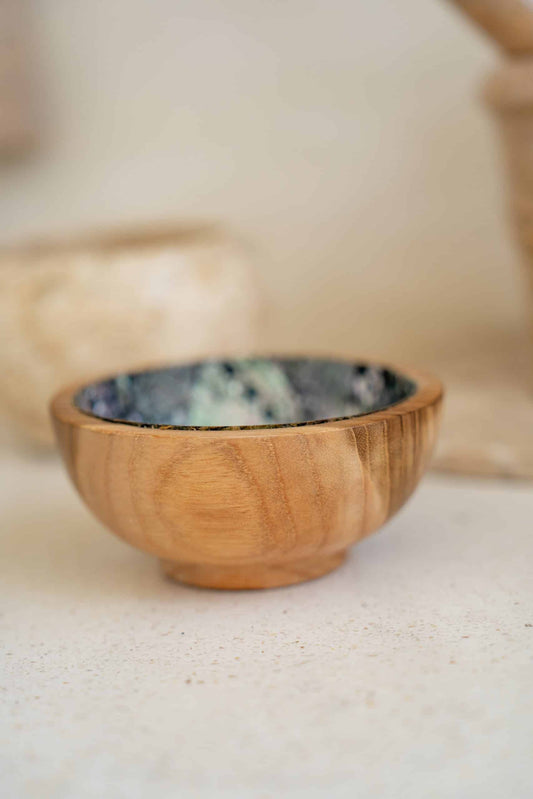 Wooden bowl with shell finish (small)