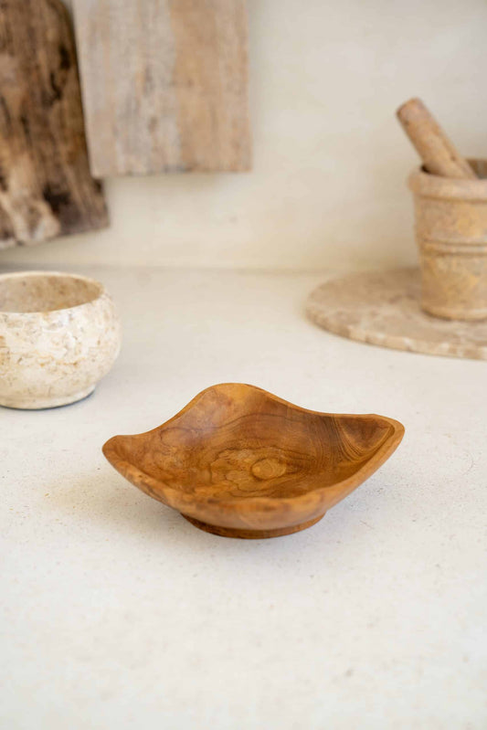 Wooden plate square (14x14)