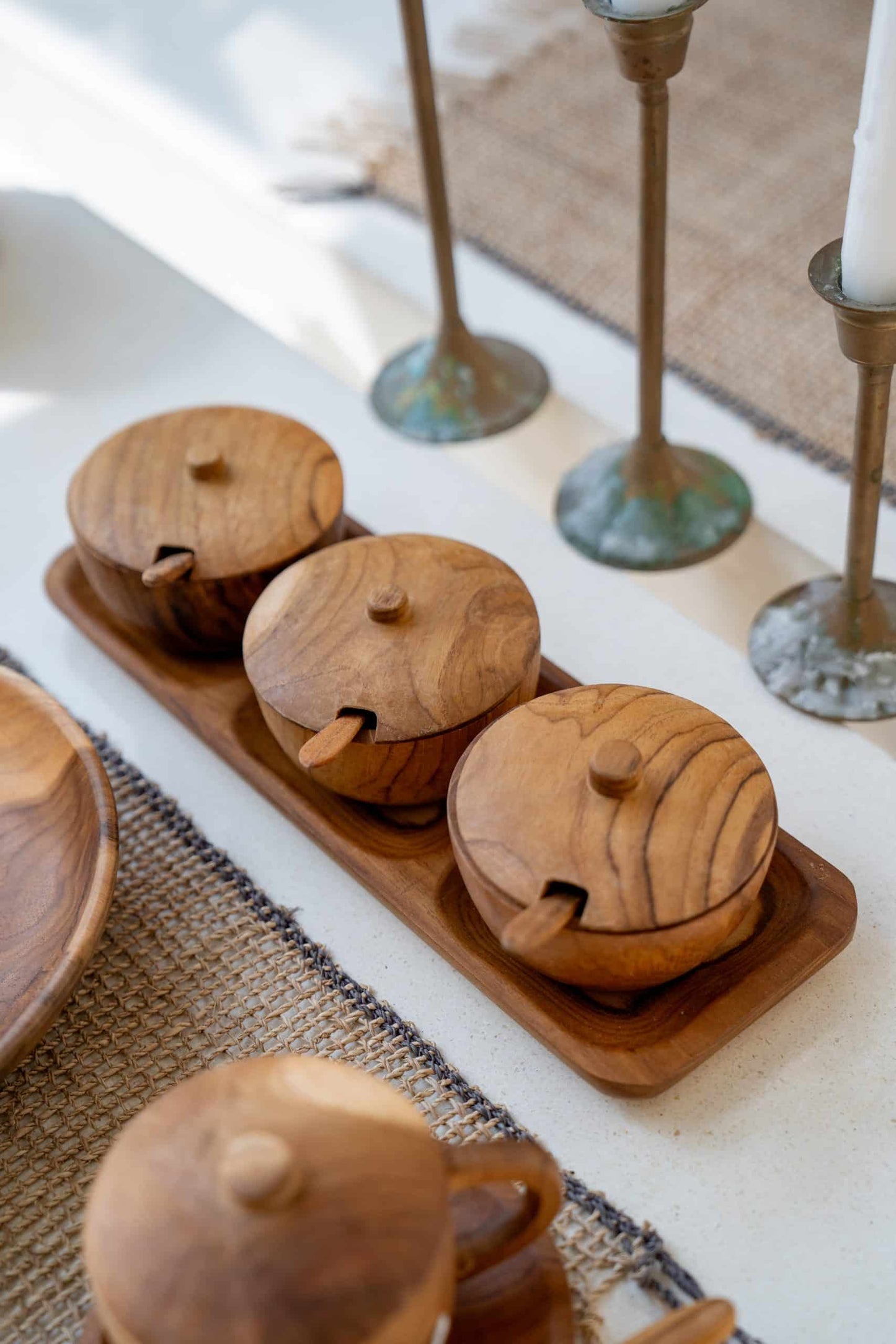 Wooden condiment dipping bowls with 3 cups