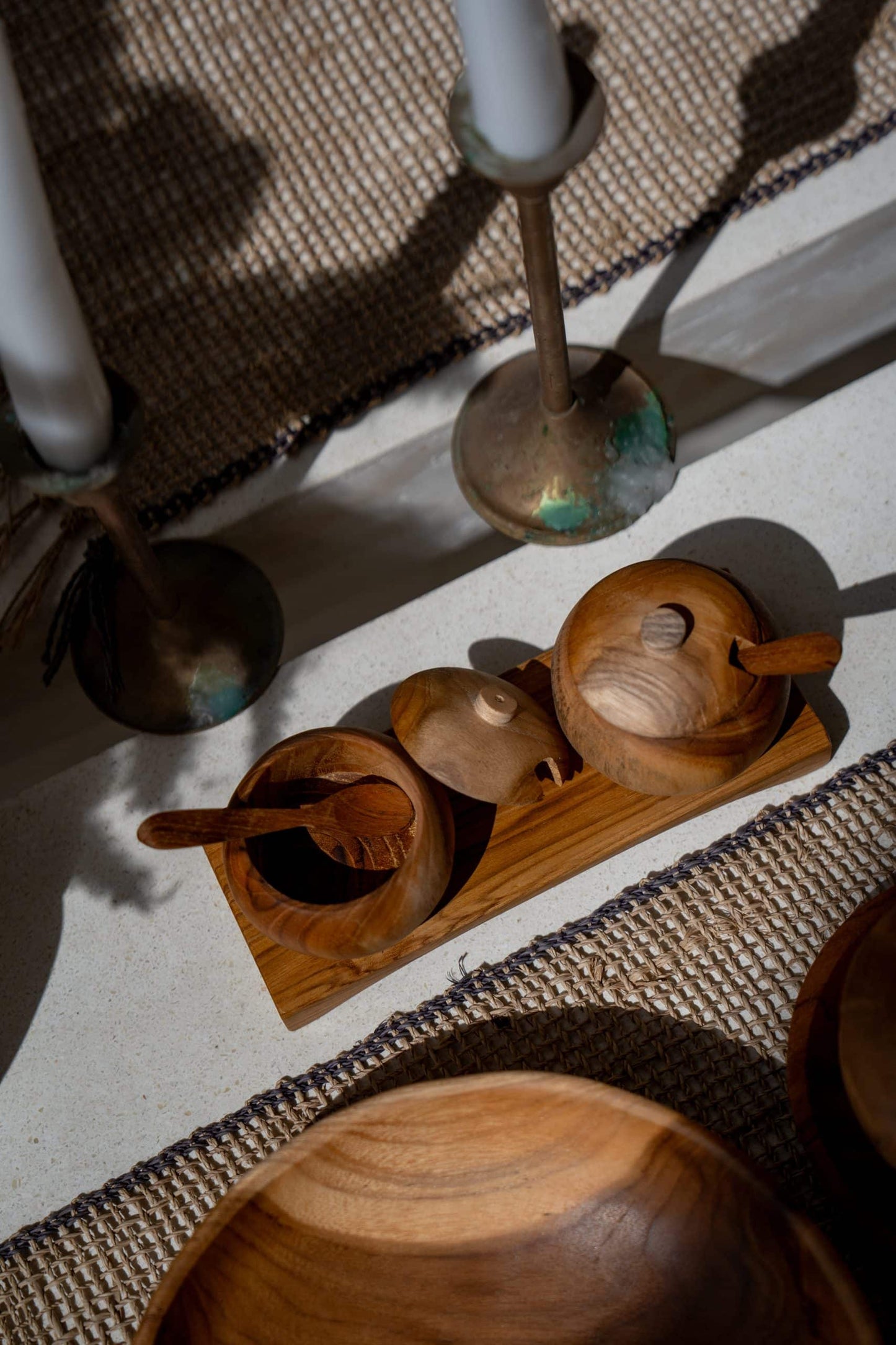 Wooden condiment dipping bowls with 2 cups