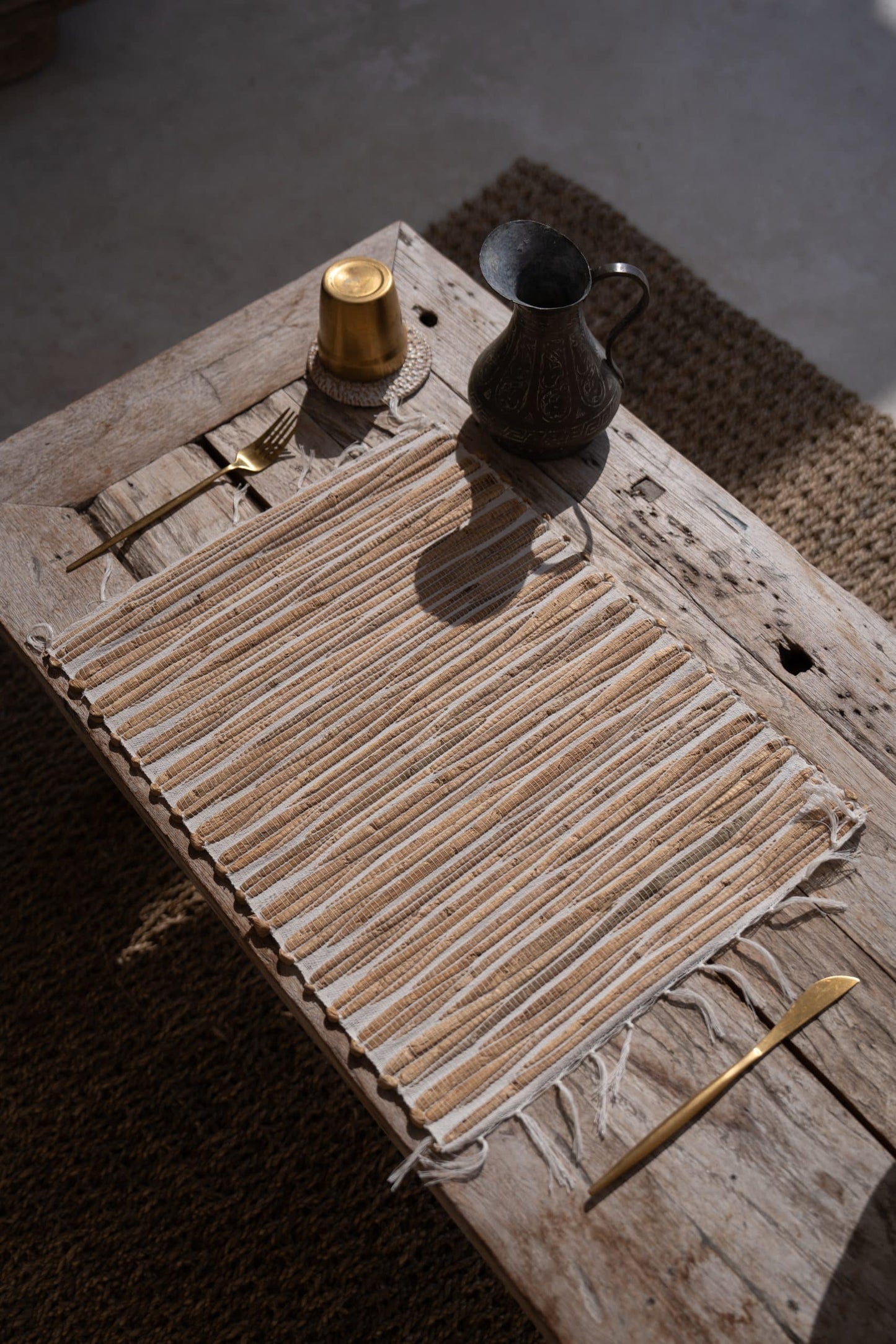 Placemat from bananaleaf natural color