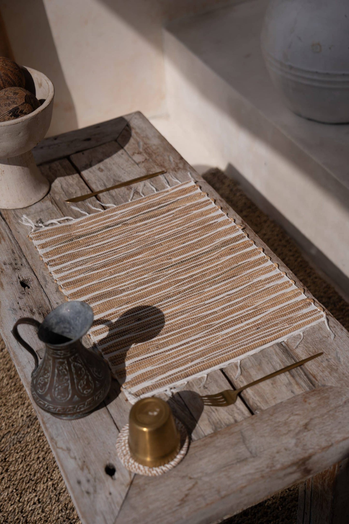 Placemat from bananaleaf natural color