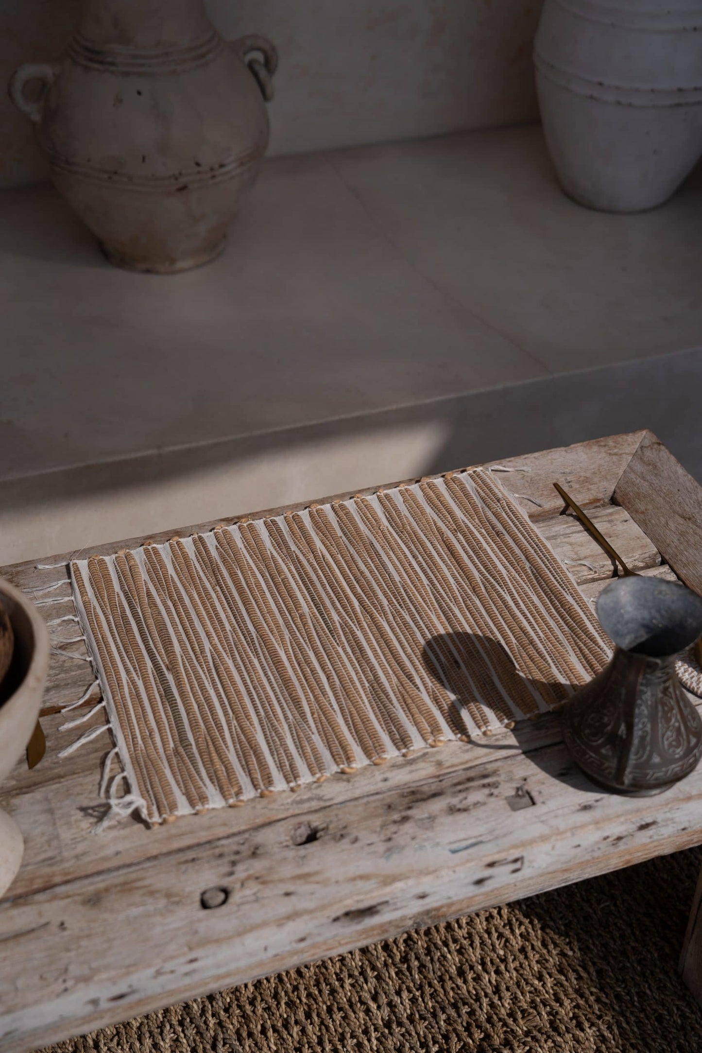 Placemat from bananaleaf natural color