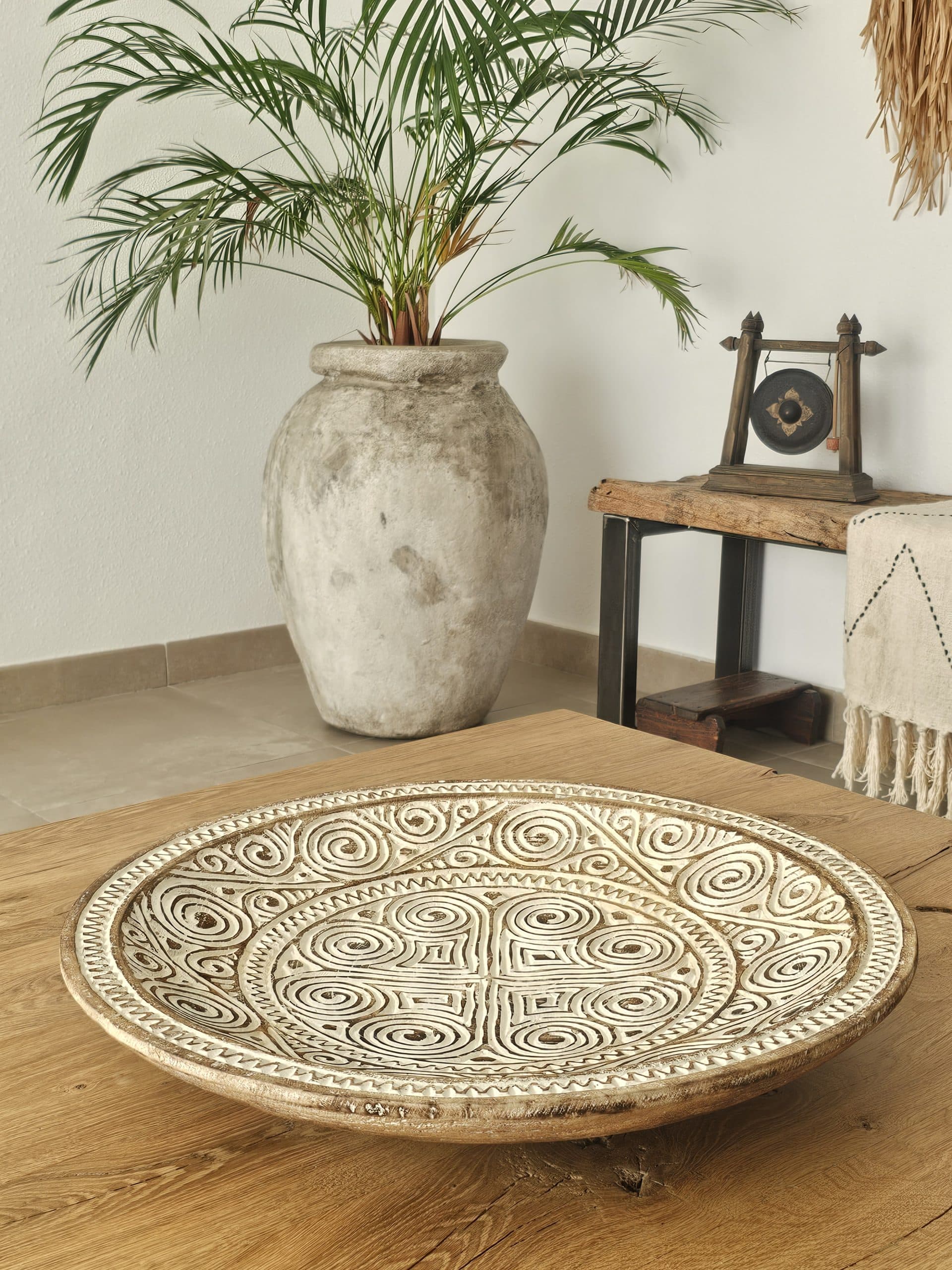 Wooden Plate Model Ukir