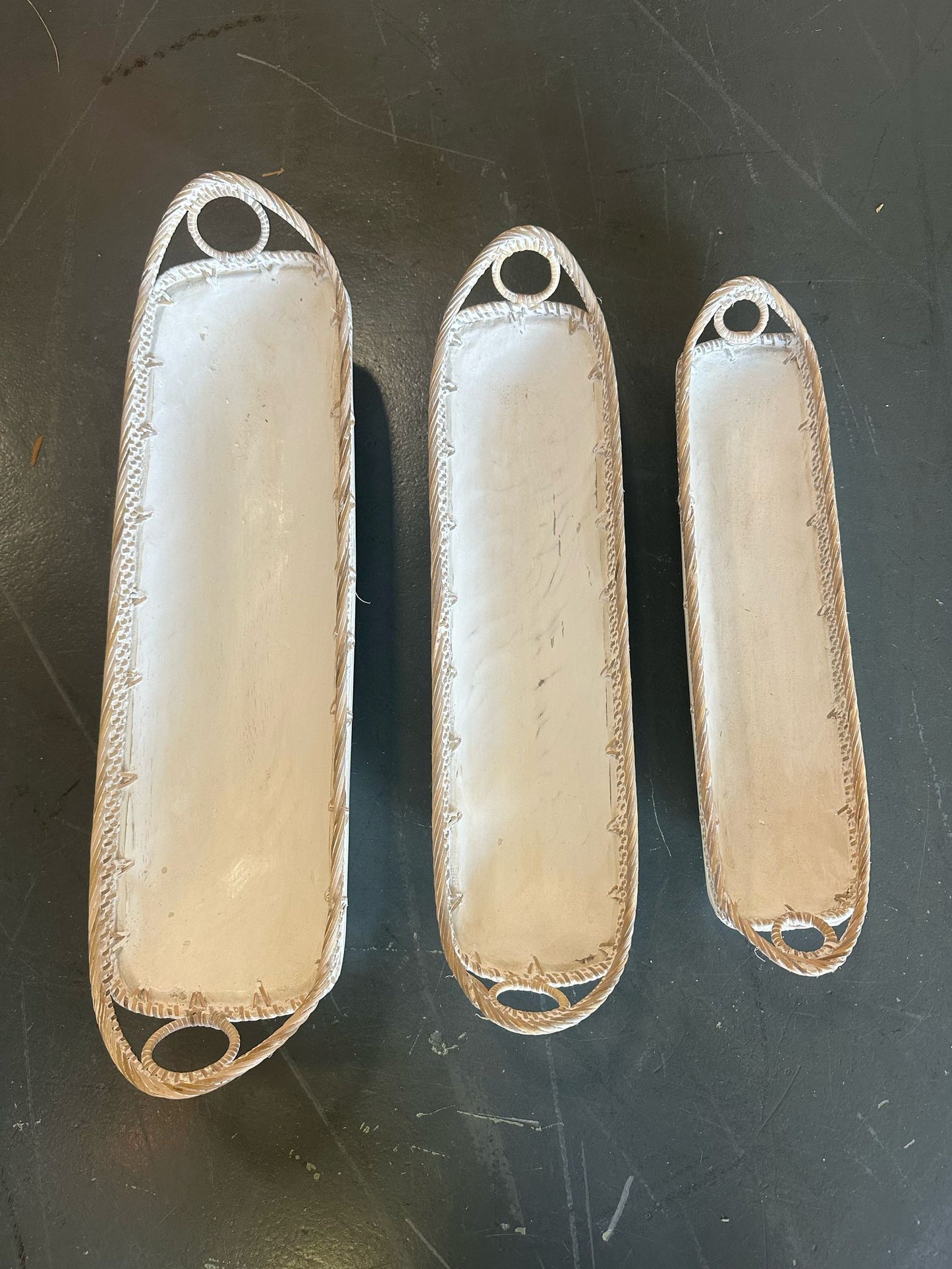 Wooden boatshaped bowls, set of 3 , Model Banda