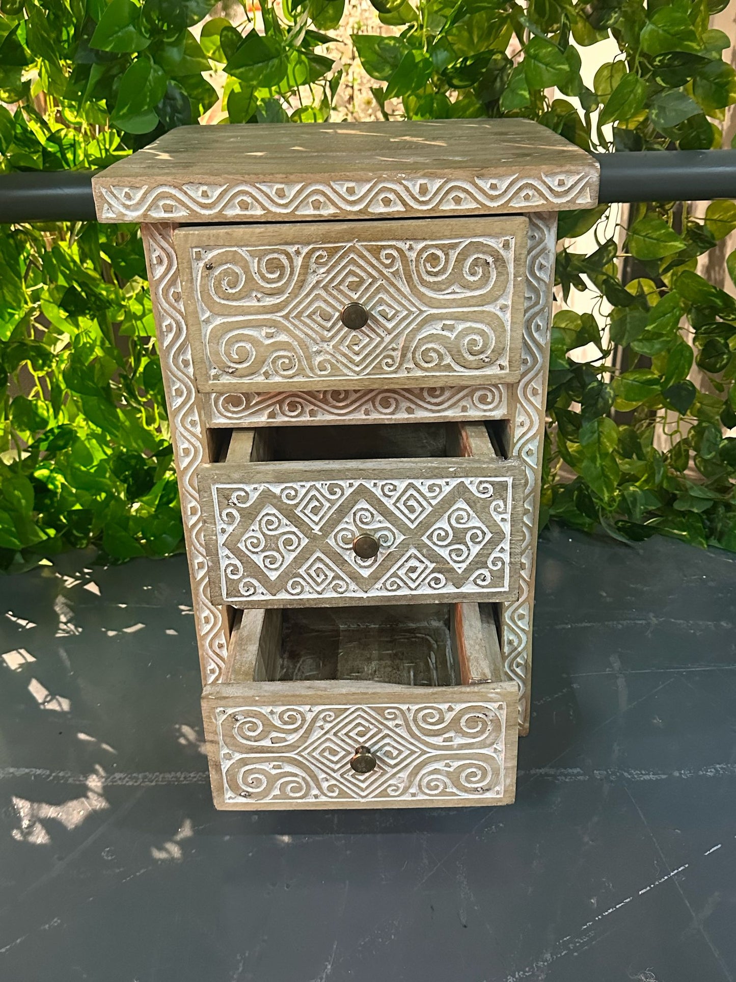 Nighttable Model Bena