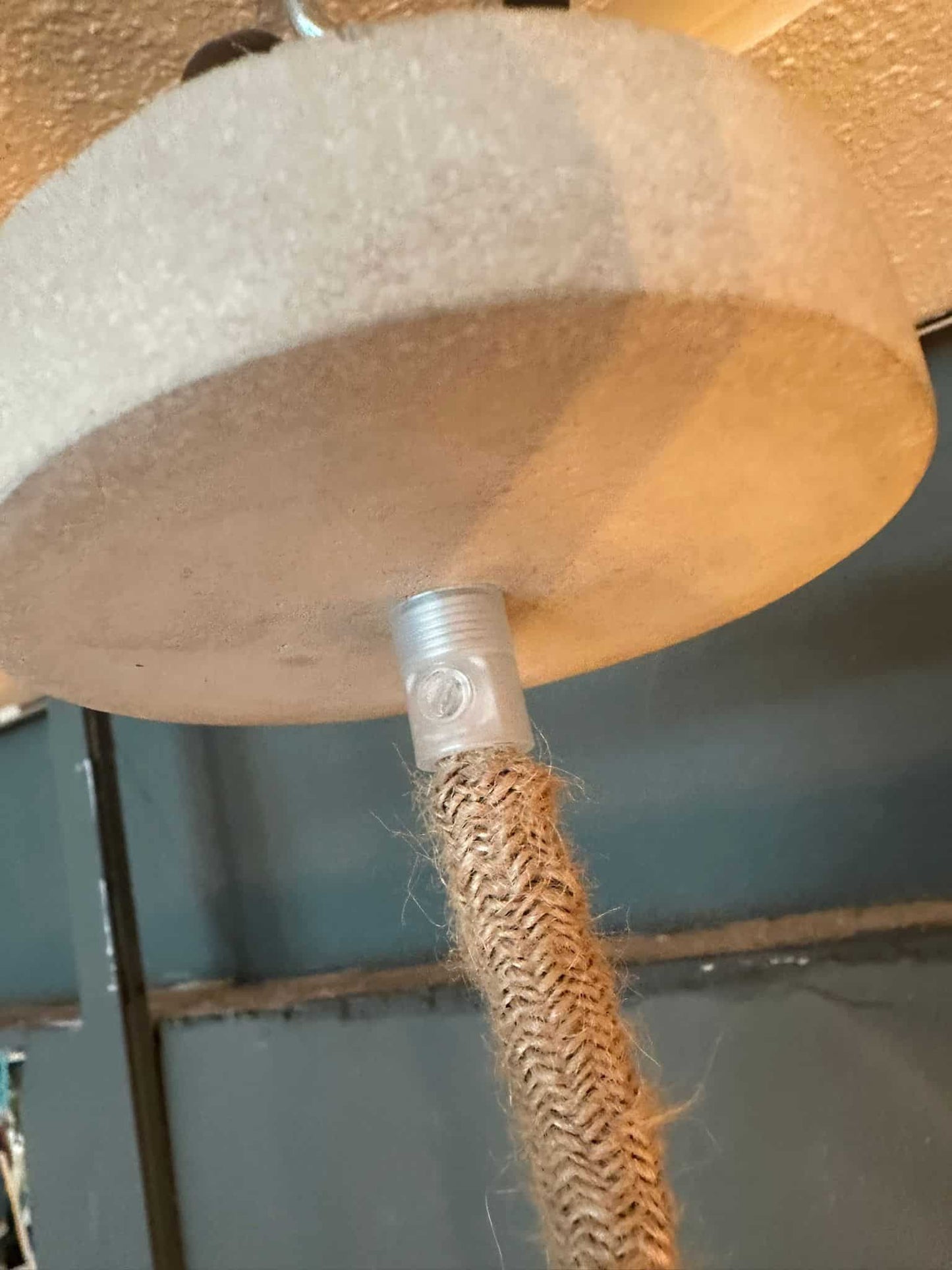 Lantern shaped ceiling lamp