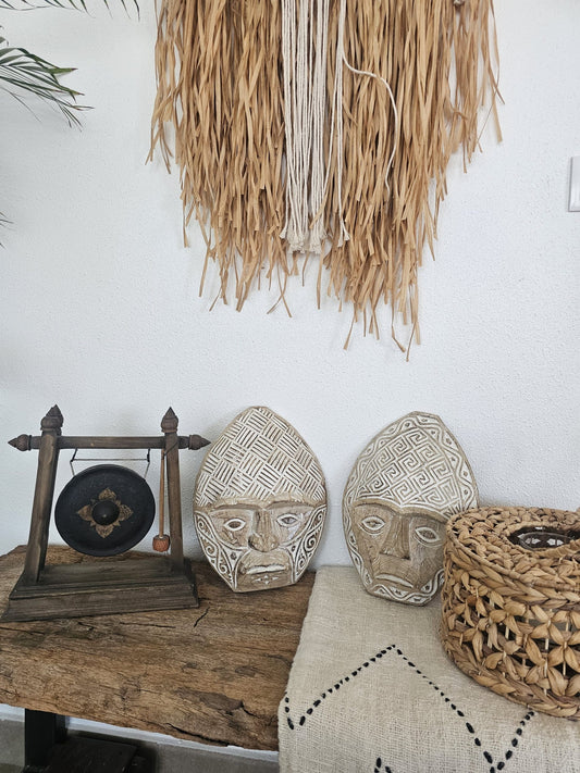 Timor Mask Model Oenun