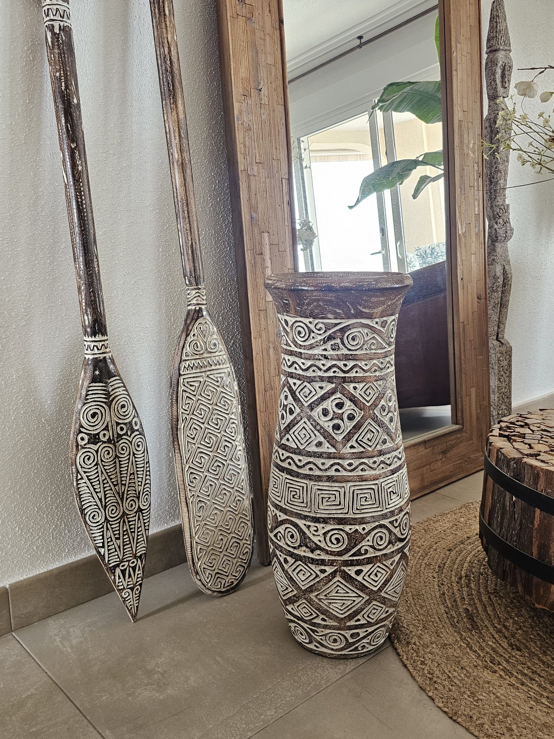 Timor Vase Model Kinnara