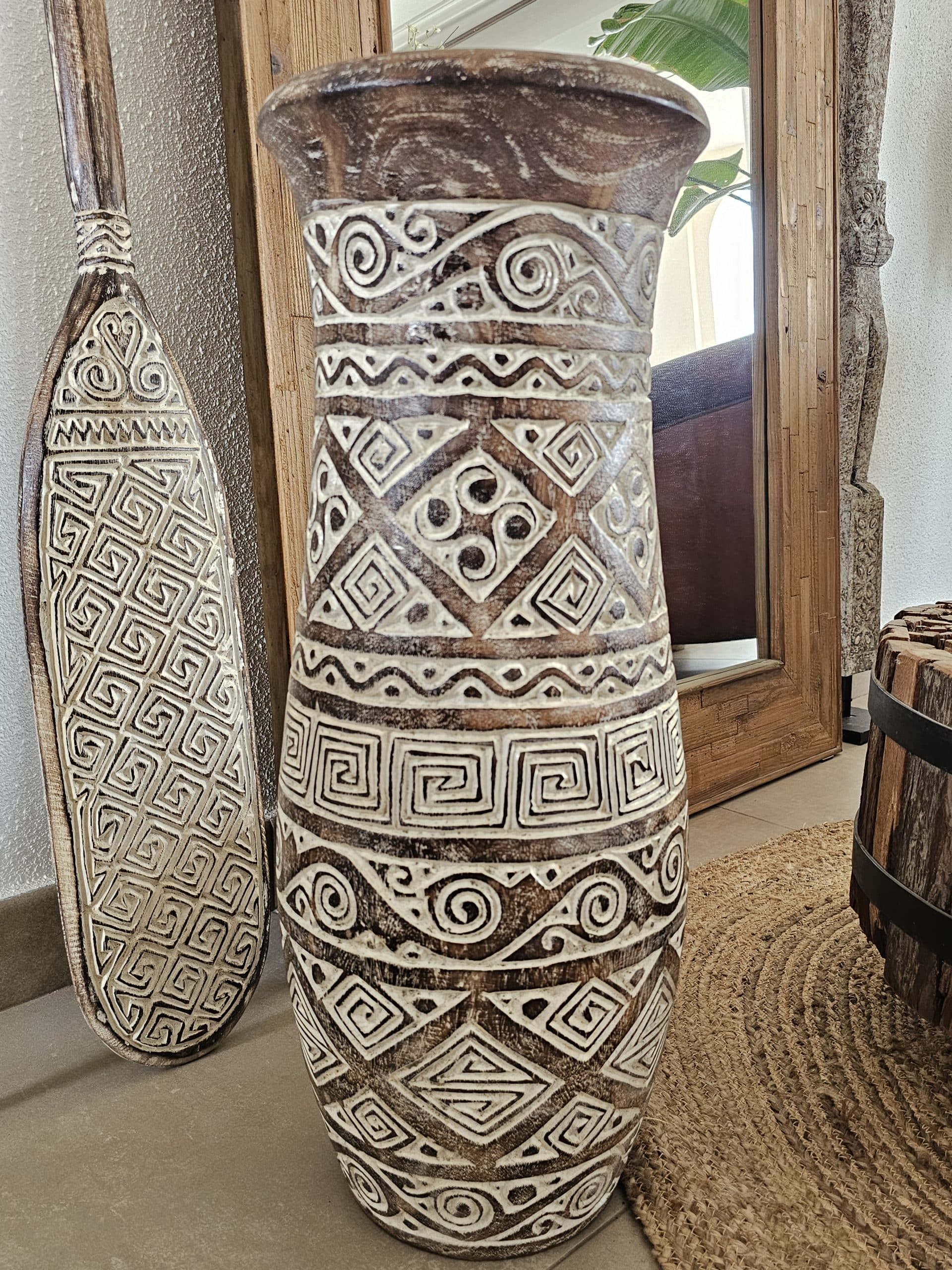 Timor Vase Model Kinnara