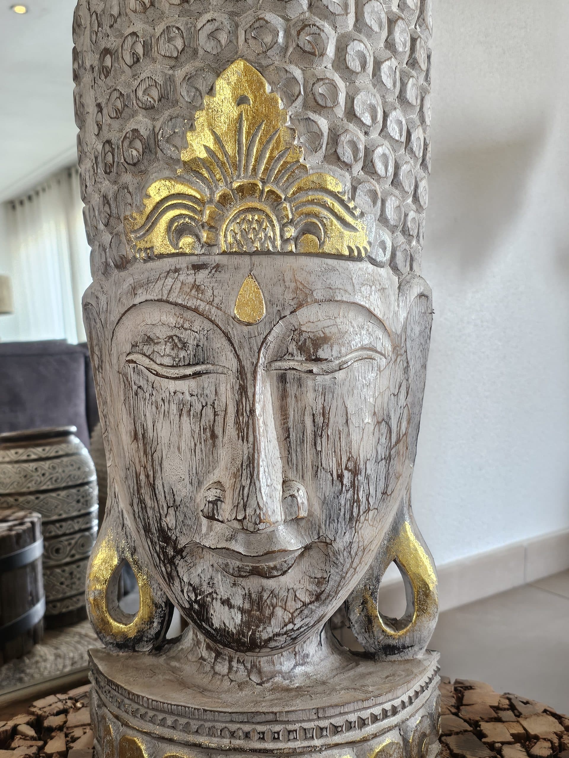 White Mask Model Lhamo