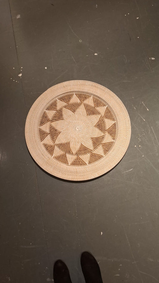 Placa decorativa de rattan de parede 80cm. Modelo Tangki