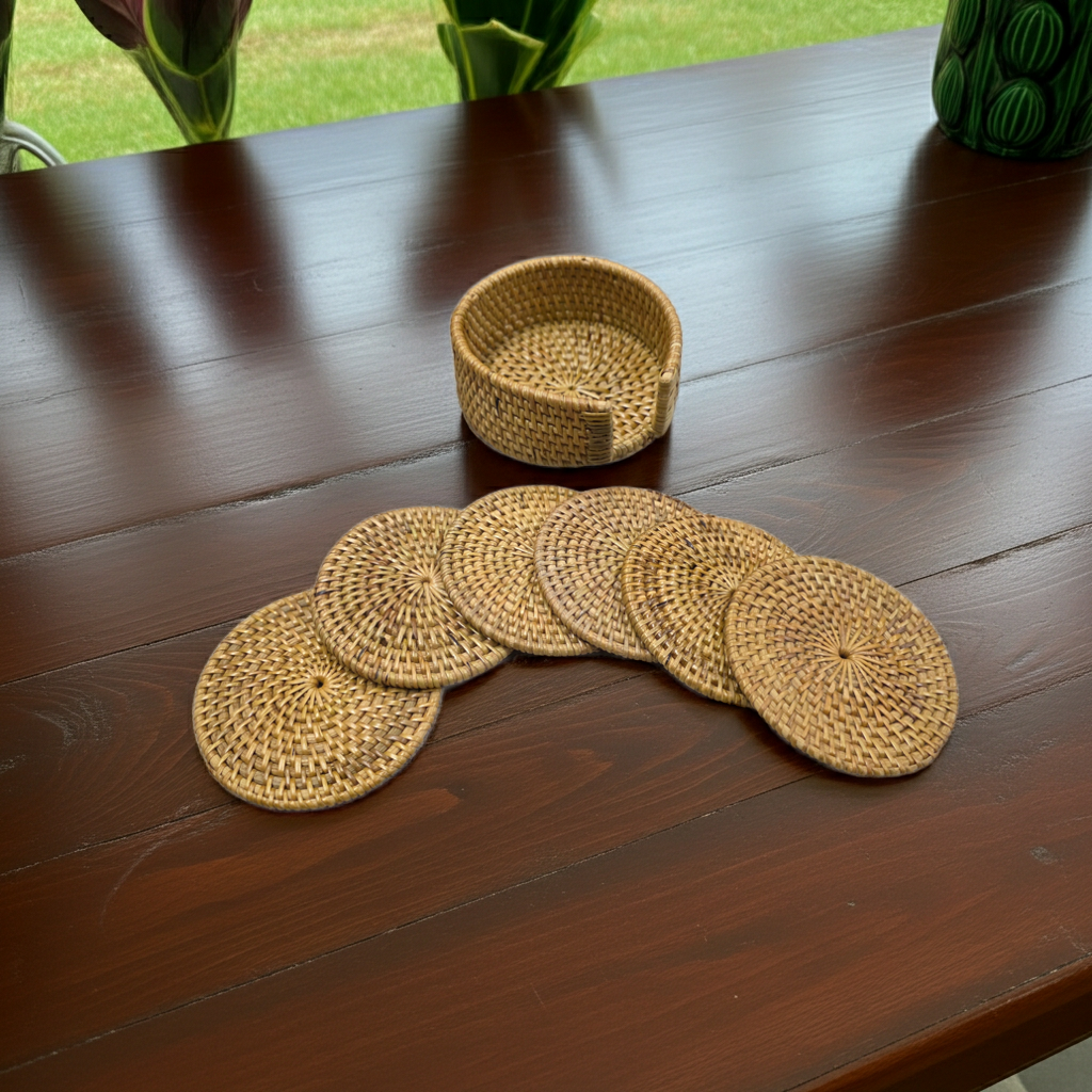 Set of 6 coastersin two colors. Model Tosi