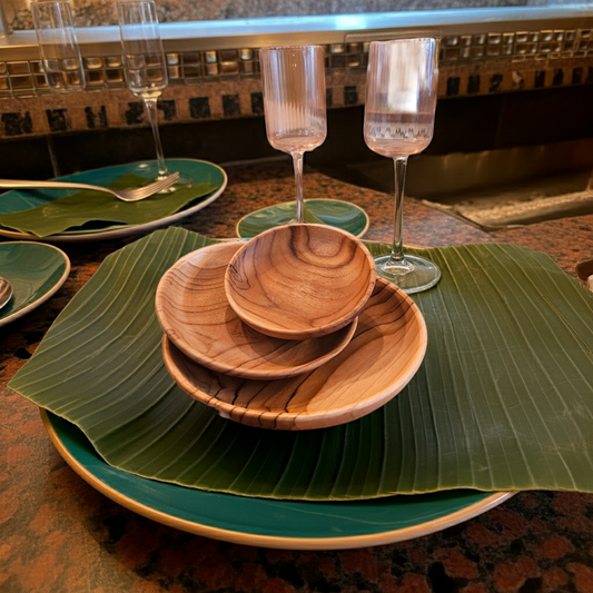 Set of 3 wooden plates