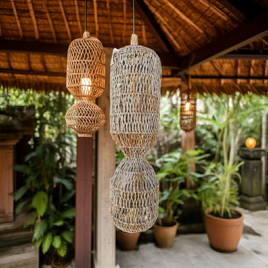 Candeeiro suspenso em vime tecido à mão modelo Garut