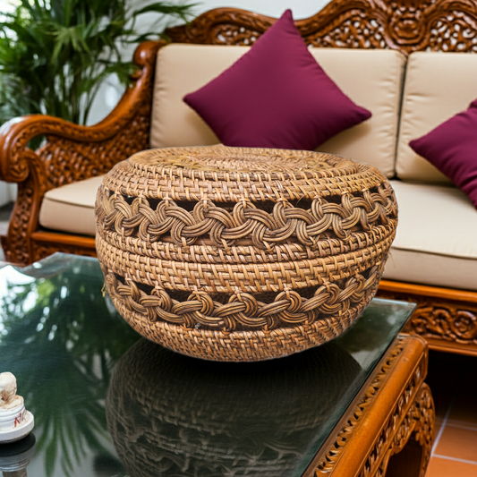 Rattan bowl with lid. Model Bunga