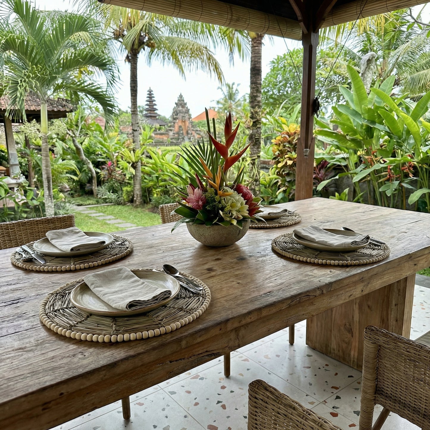 Handwoven placemat Model Tomok