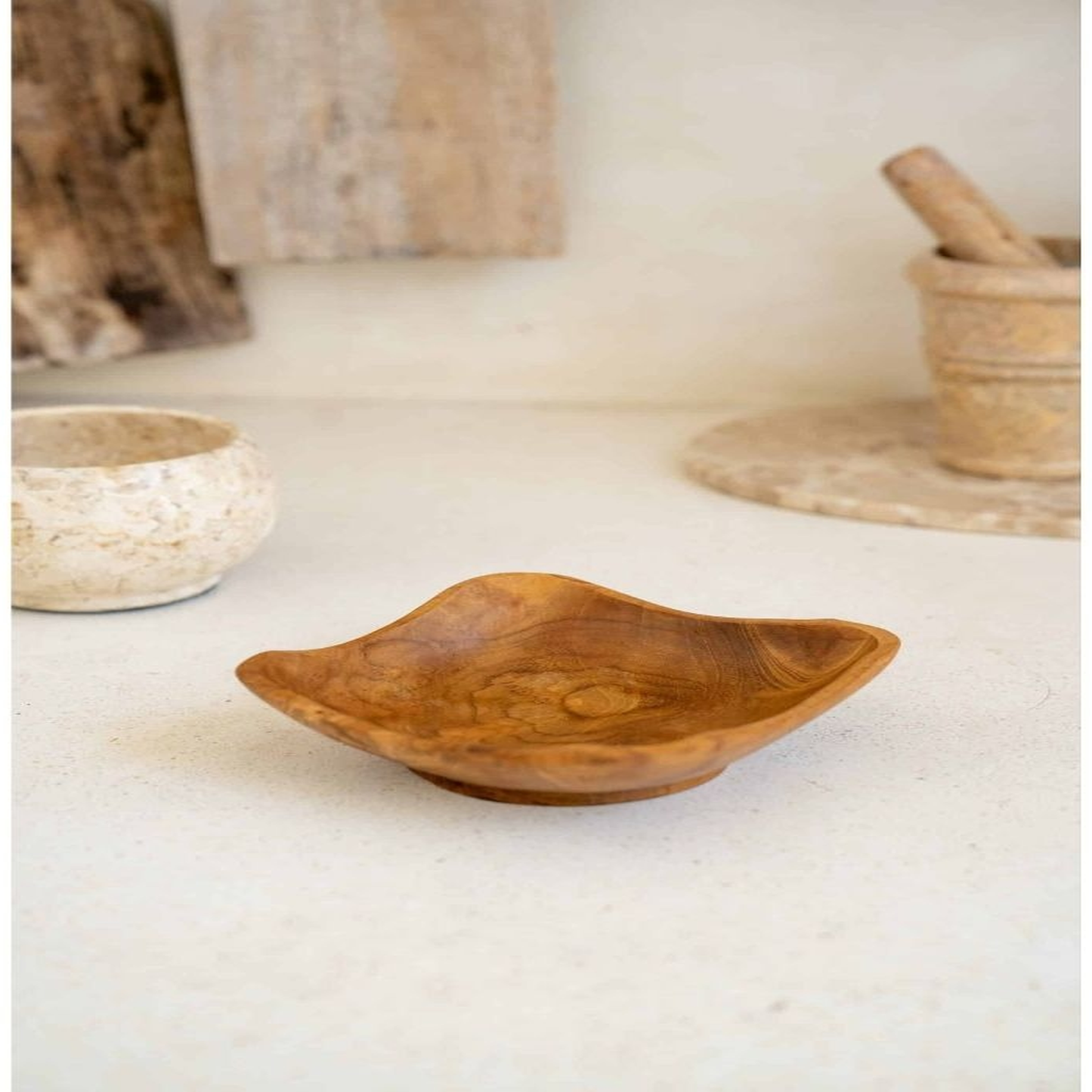 Wooden plate square (14x14)