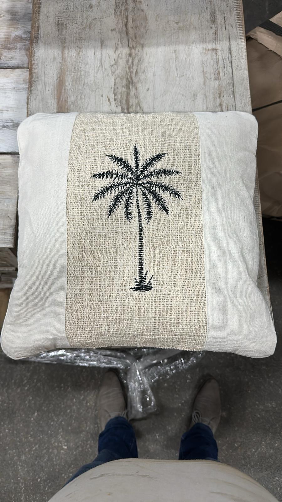 Pillowcover Black Palm design  40x40